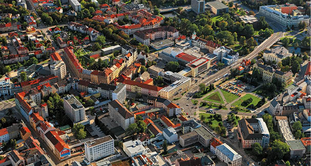 Kniha “CESKE BUDEJOVICE - Libor Svacek" - vydani 1., rok 2012 Photographer: Libor Svacek; box@fotosvacek.cz; Mobile: +420 602428001; 