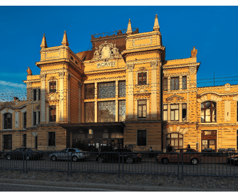 Kniha “CESKE BUDEJOVICE - Libor Svacek" - vydani 1., rok 2012 Photographer: Libor Svacek; box@fotosvacek.cz; Mobile: +420 602428001; 