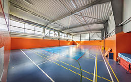 Hokejov centrum Pouzar  esk  Bud jovice