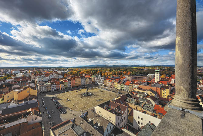 Kniha “CESKE BUDEJOVICE - Libor Svacek" - vydani 1., rok 2012 Photographer: Libor Svacek; box@fotosvacek.cz; Mobile: +420 602428001; 