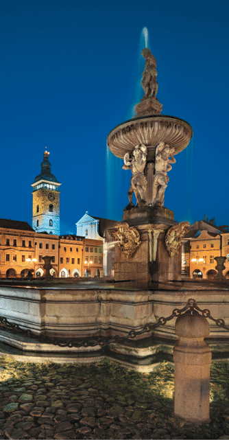 Kniha “CESKE BUDEJOVICE - Libor Svacek" - vydani 1., rok 2012 Photographer: Libor Svacek; box@fotosvacek.cz; Mobile: +420 602428001; 